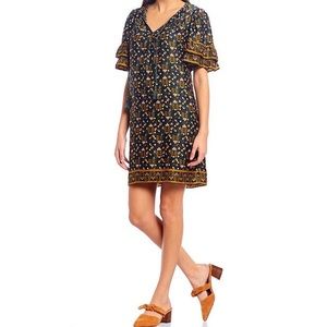 NWT Chelsea & Violet Tiered Satin Shift Dress